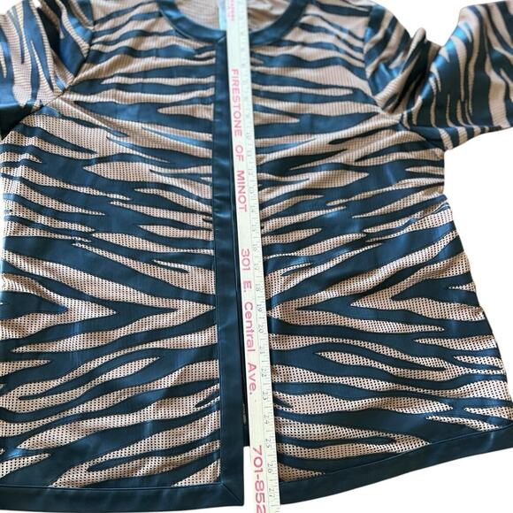 Chico’s 3 (L 16) women's animal stripe, light jacket - Picture 6 of 9